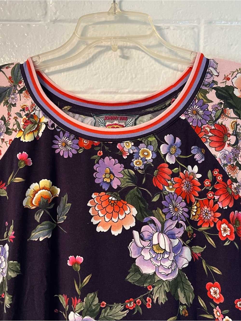 JOHNNY WAS EUC Navy Floral Short Sleeve Tee size XL - Picture 4 of 9
